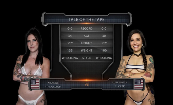 Опытная лесбиянка борец Никки Зи размазала пиздой по полу Луну Лавли