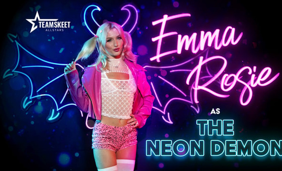 Неоновый демон суккуб Эмма Рози радует любовника реально жестким сексом